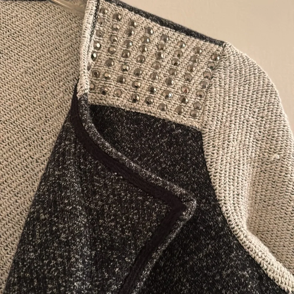 Short Jacket - Picture 2 of 3